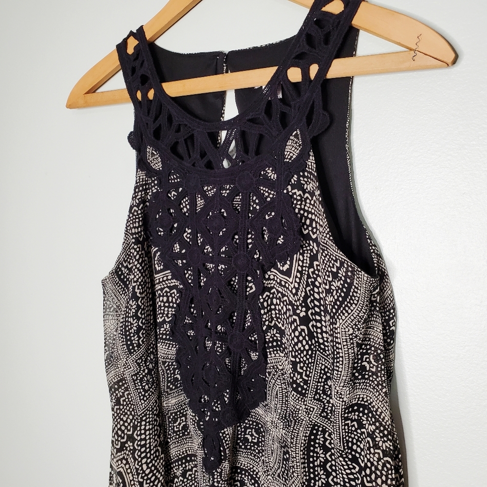 Xhilaration Black and White Patterned Lace Sleeveless Asymmetrical Maxi …